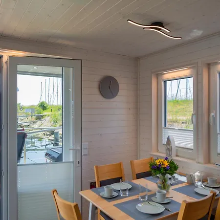 Hausboot Isa - Huus &