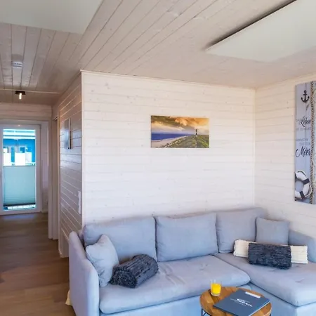 Bateau-hôtel Hausboot Isa - Huus & Großenbrode