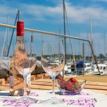 Hausboot Isa - Huus &